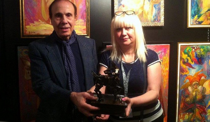 Azerbaijani artist receives prestigious award in Paris